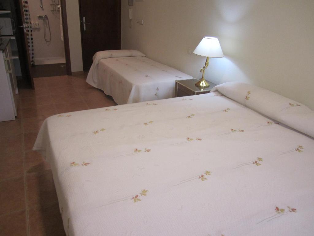 Hostal El Estudio Альманса Номер фото