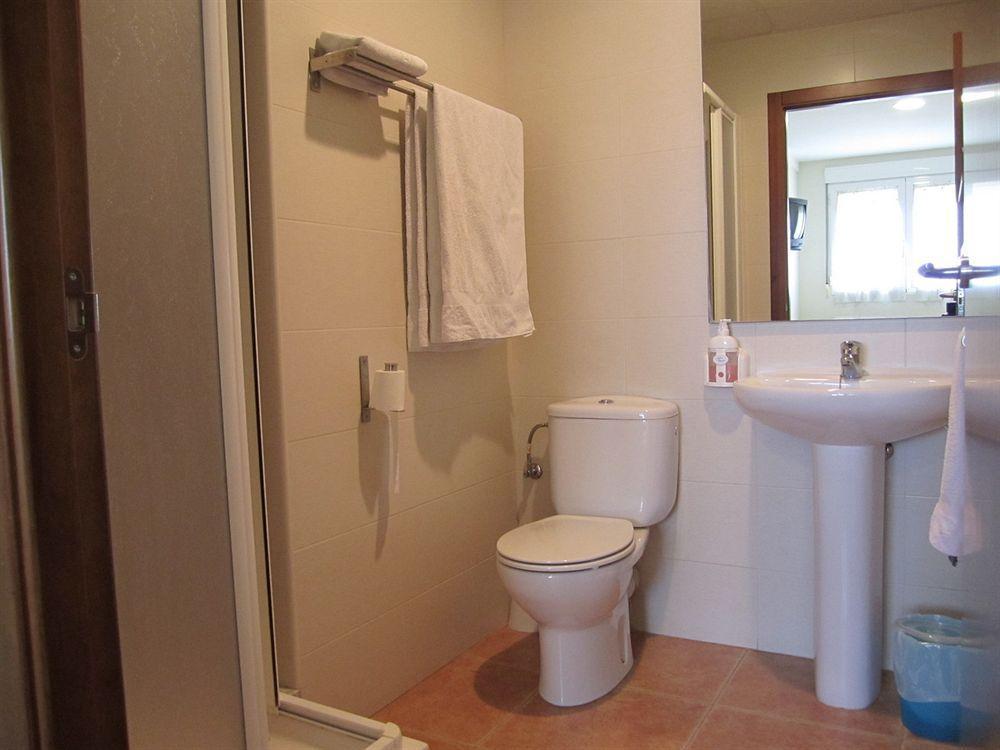 Hostal El Estudio Альманса Экстерьер фото